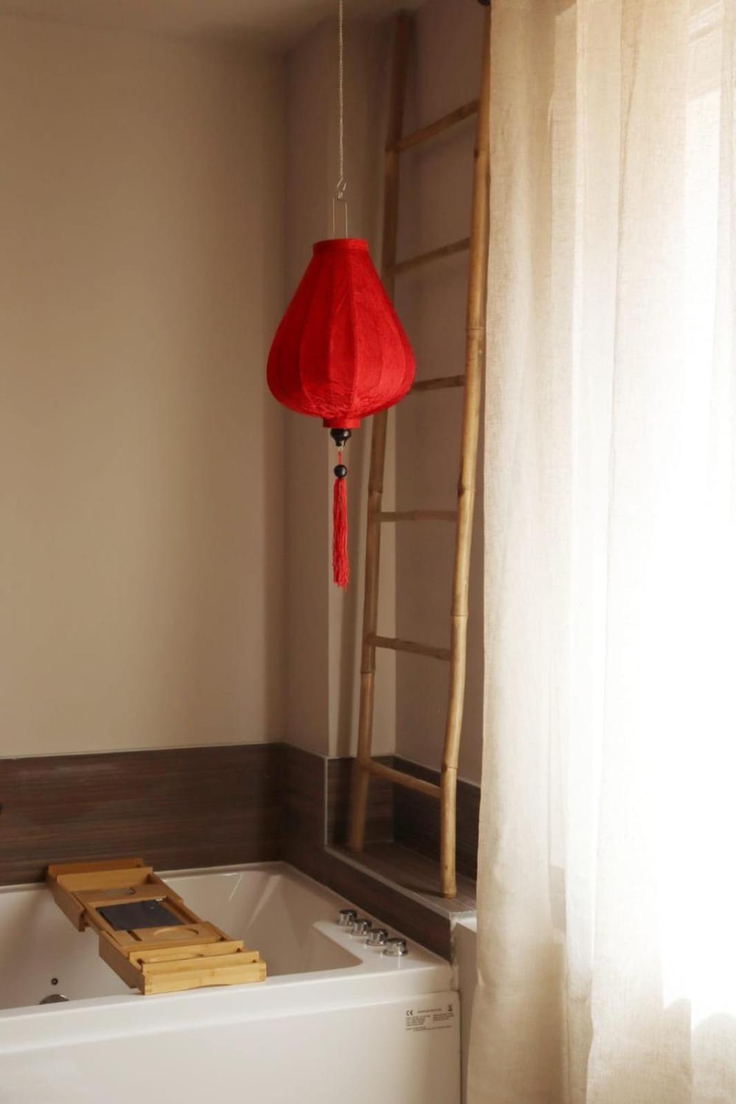 Loveroom Japon Avec Balneotherapie Тулон Екстер'єр фото